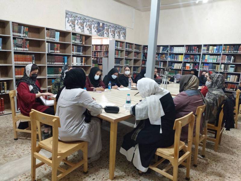 کارگاه آموزشی شیوه های شاد زیستن.
